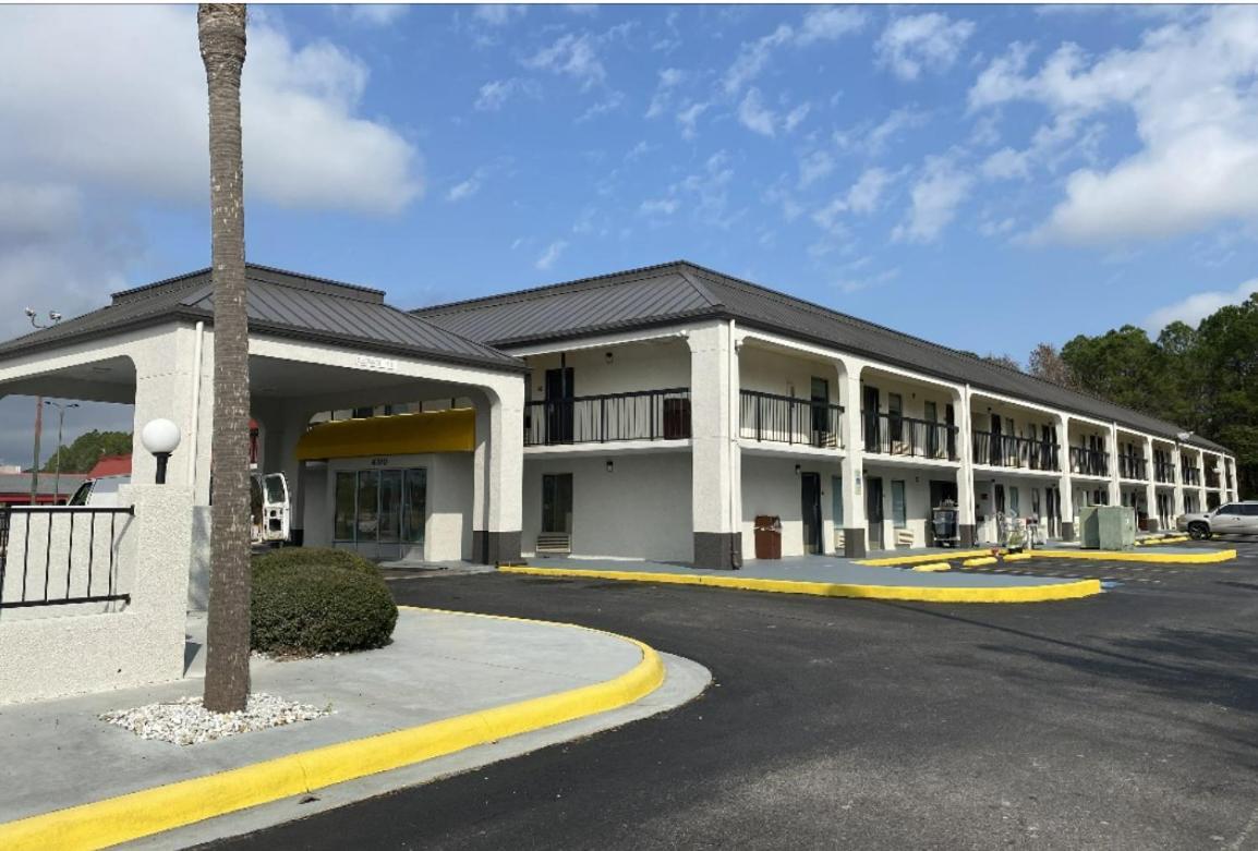 Days Inn By Wyndham Moss Point Pascagoula Exterior foto